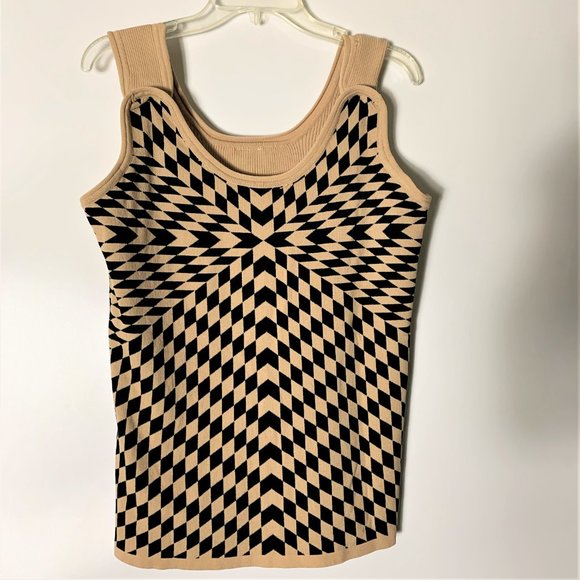 Tad B Tank Top - Picture 3 of 6